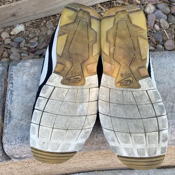 ❤️Host Pick❤️ Nike Air Max Motion Low Cross Trainer/ Running Style 833260 010 - Picture 8 of 9